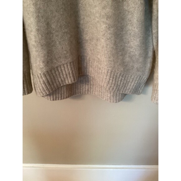 SUNNY THE LABEL SIZE LARGE LIGHT GREY 100% CASHMERE CREWNECK SWEATER - Picture 3 of 5